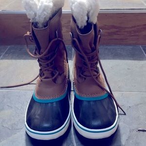 Sorel women’s winter boots.  Brand new.